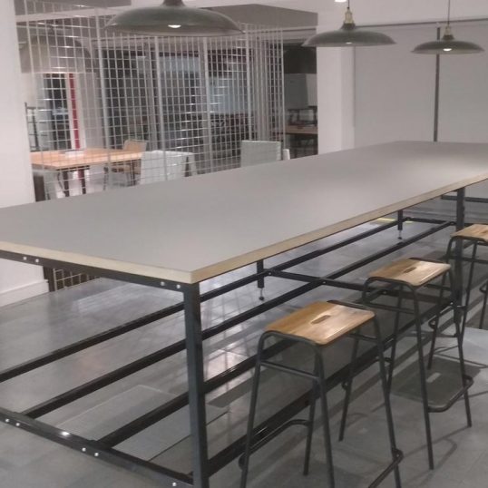fabric layout table